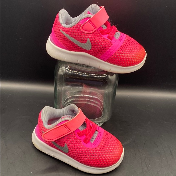 Nike Other - Nike Kids Pink Athletic Shoes Size 4c